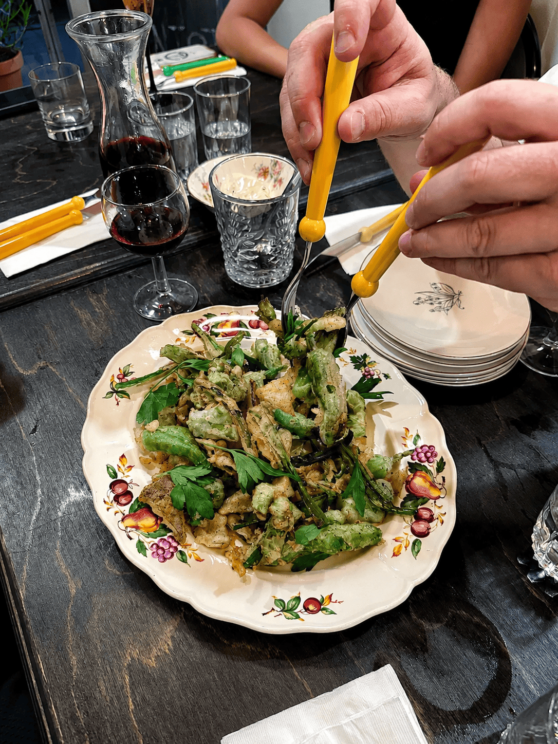 Assiette présentée au restaurant Sans Recette dans la Petite-Patrie